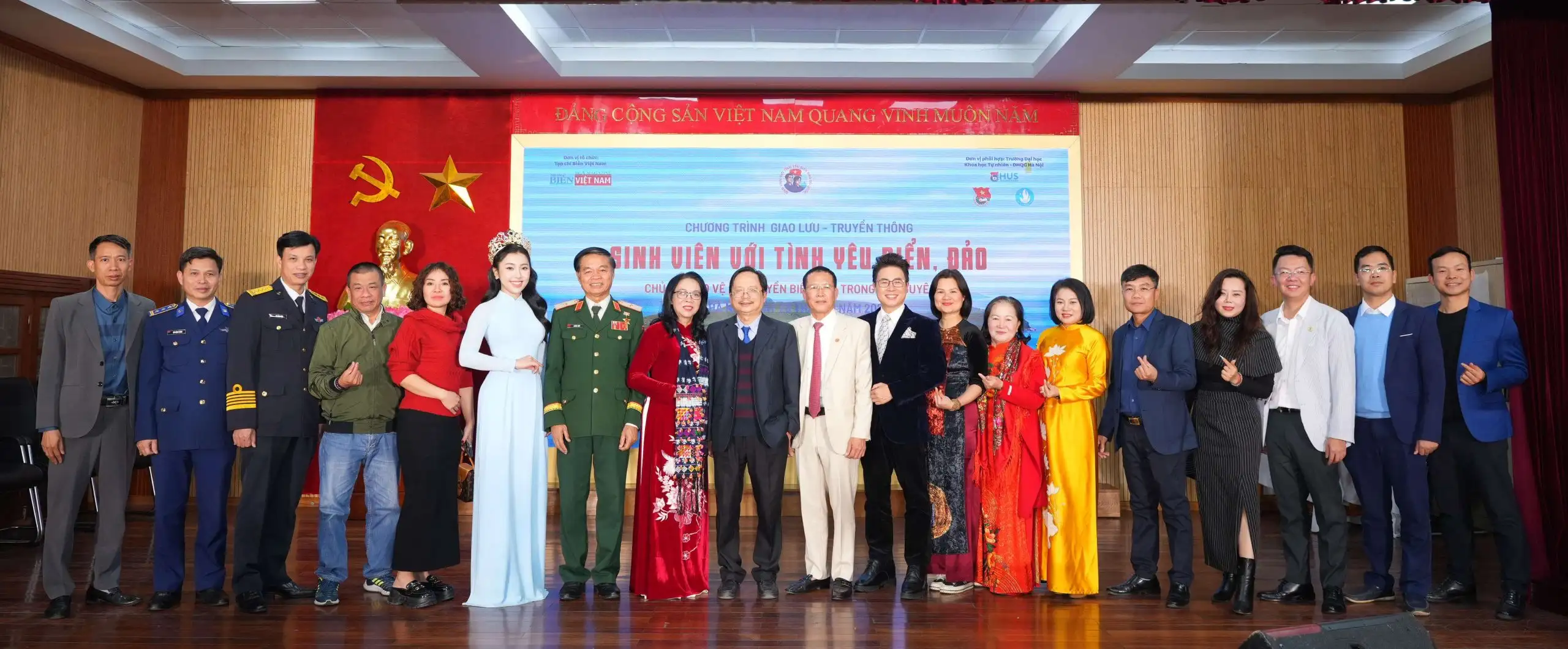 Tạp chí Biển Việt Nam kết nối sinh viên với nhiệm vụ bảo vệ chủ quyền biển, đảo trong kỷ nguyên số