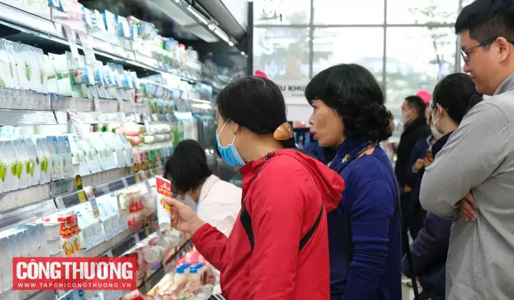 Thị trường hàng hóa trong nước năm 2025 duy trì đà tăng trưởng ổn định và tương đối tích cực