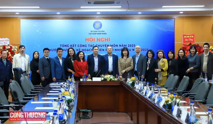 Cục Xuất nhập khẩu: Phát huy vai trò tham mưu các giải pháp giữ vững đà tăng trưởng xuất khẩu