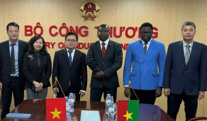 Burkina Faso mong muốn làm sâu sắc hơn quan hệ hợp tác kinh tế, thương mại với Việt Nam