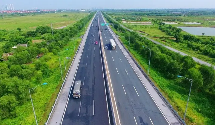 Khẩn trương rà soát, nâng cấp các tuyến đường bộ cao tốc đã đầu tư theo quy mô phân kỳ