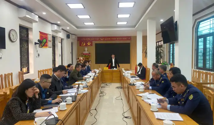 Lạng Sơn: Kiểm tra, đôn đốc phòng, chống buôn lậu, bảo đảm cân đối cung cầu dịp Tết Bính Ngọ