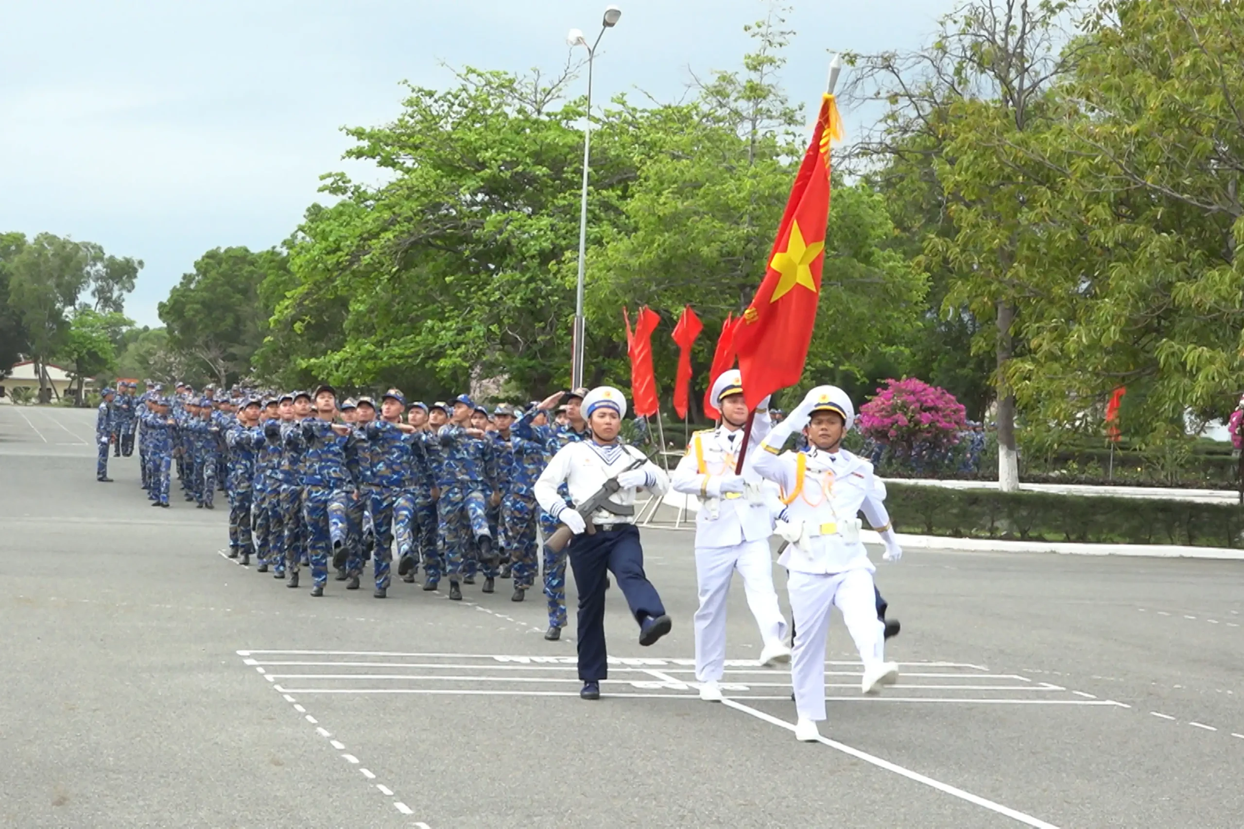 Tư lệnh Vùng 4 Hải quân kiểm tra công tác chuẩn bị Lễ ra quân huấn luyện của Lữ đoàn 162
