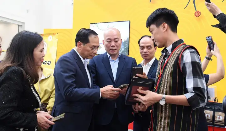 Tiếp tục đẩy mạnh công tác truyền thông, thu hút người dân đến Hội chợ Mùa Xuân lần thứ nhất năm 2026