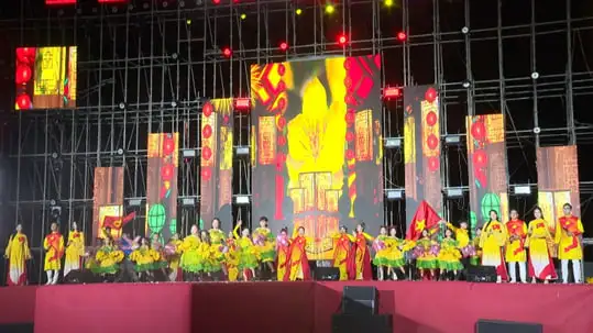 Chơn Thành: Tưng bừng văn nghệ đêm giao thừa và thưởng thức bắn pháo hoa xuân Bính Ngọ năm 2026