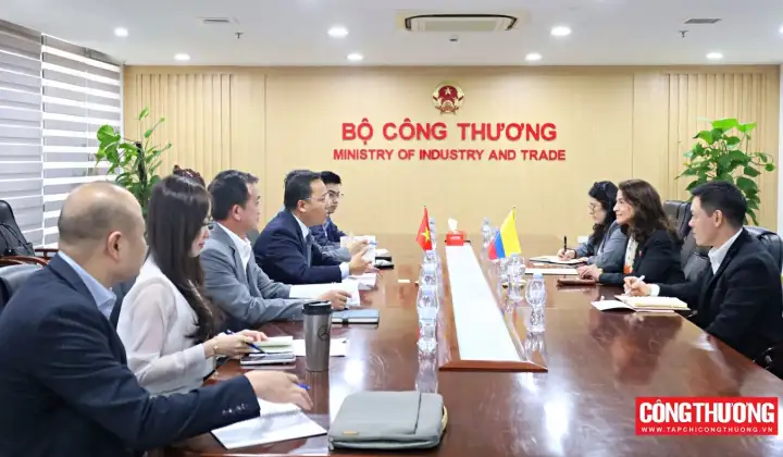 Việt Nam – Colombia thúc đẩy chia sẻ kinh nghiệm về chuyển dịch năng lượng