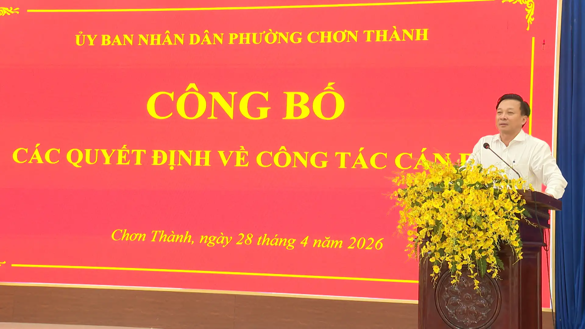 Chơn Thành: công bố các quyết định về công tác cán bộ