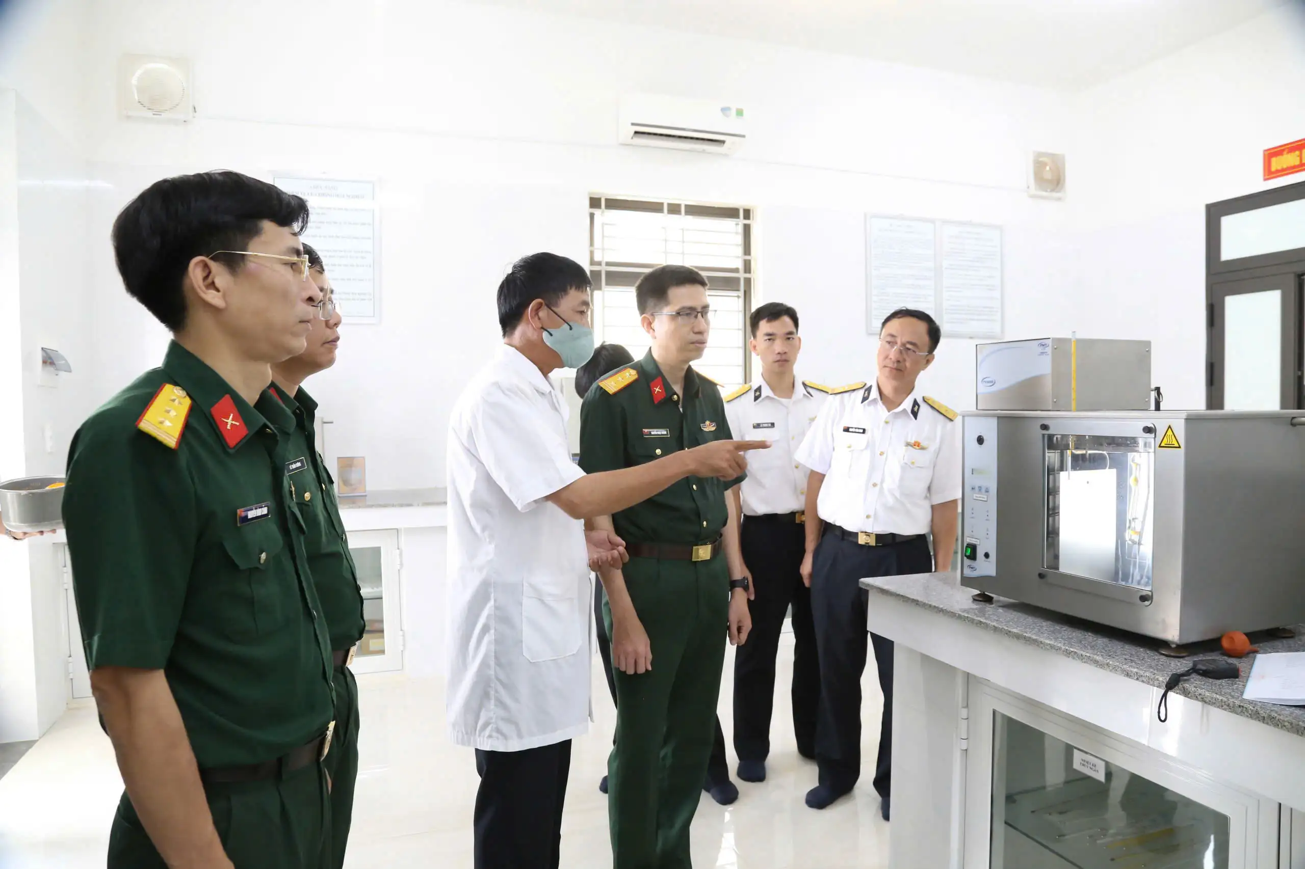 Đánh giá năng lực cơ sở Đo lường-Chất lượng tại Vùng 4 Hải quân