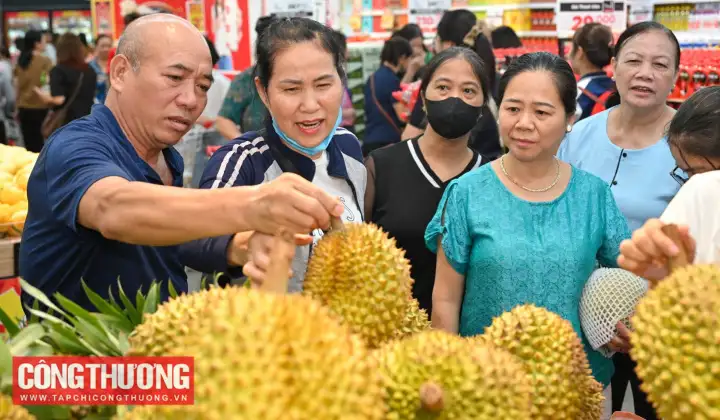 Nghị quyết của Chính phủ: Kích cầu tiêu dùng trong nước, đẩy mạnh Cuộc vận động “Người Việt Nam ưu tiên dùng hàng Việt Nam”