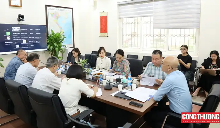 Phát huy vai trò của các Hiệp hội trong triển khai Chiến lược phát triển dịch vụ logistics Việt Nam