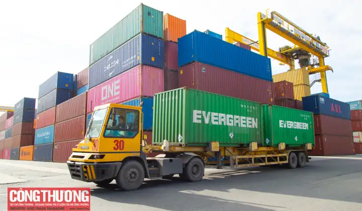 Doanh nghiệp chủ động thích ứng với bối cảnh biến động, xuất nhập khẩu quý I/2026 đạt xấp xỉ 250 tỷ USD