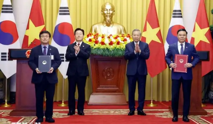Việt Nam – Hàn Quốc trao các văn kiện hợp tác trong các lĩnh vực