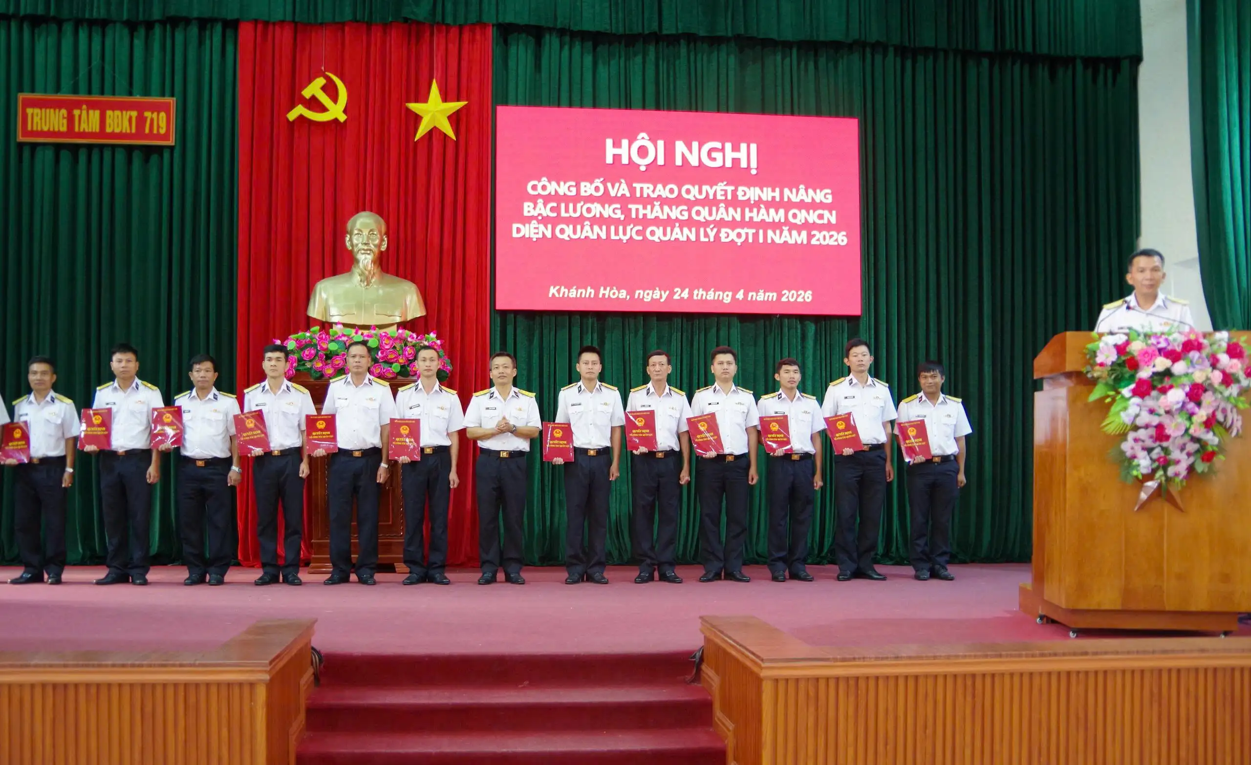 Trung tâm Bảo đảm Kỹ thuật 719, Vùng 4 Hải quân, công bố, trao quyết định nâng lương, thăng quân hàm quân nhân chuyên nghiệp năm 2026