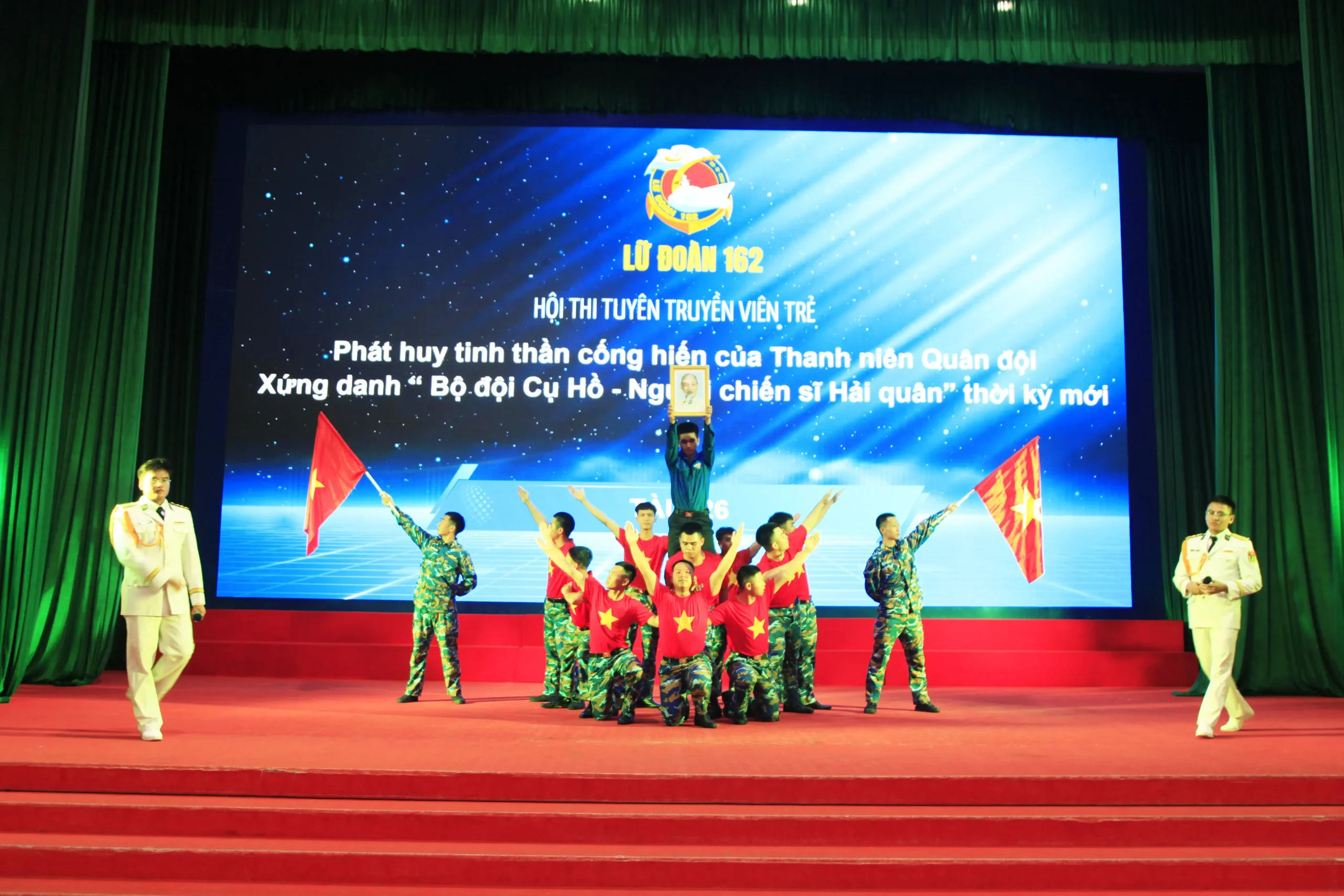 Sôi nổi hội thi cán bộ Đoàn giỏi và Tuyên truyền viên trẻ ở Lữ đoàn 162.