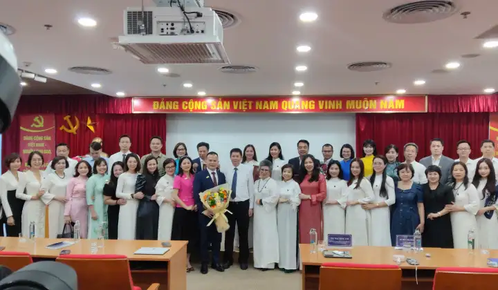 Hà Nội hỗ trợ doanh nghiệp tiếp cận hiệu quả dịch vụ hành chính công