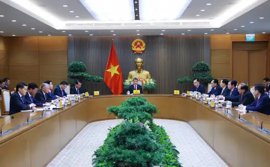 Thủ tướng Lê Minh Hưng điện đàm với Thủ tướng Trung Quốc Lý Cường