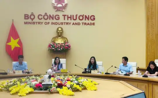 Xây dựng Hiệp định thí điểm xây dựng Khu kinh tế thương mại biên giới chung Việt Nam – Lào