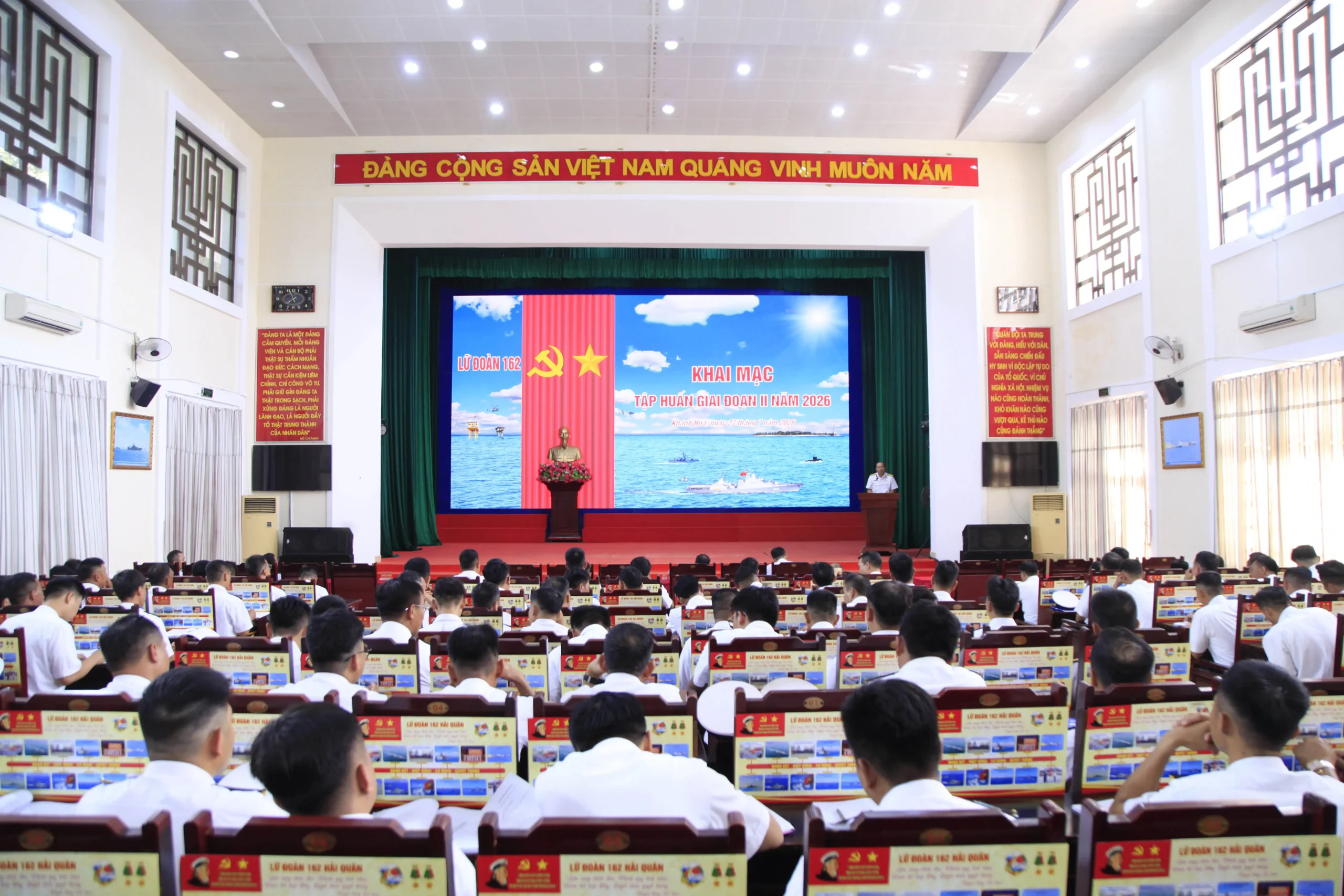 Lữ đoàn 162, Vùng 4 Hải quân khai mạc tập huấn cán bộ đợt 2 năm 2026 1 Lữ đoàn 162, Vùng 4 Hải quân khai mạc tập huấn cán bộ đợt 2 năm 2026