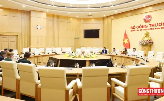 Việt Nam – Pháp thúc đẩy hợp tác chiến lược trong lĩnh vực công nghiệp và năng lượng