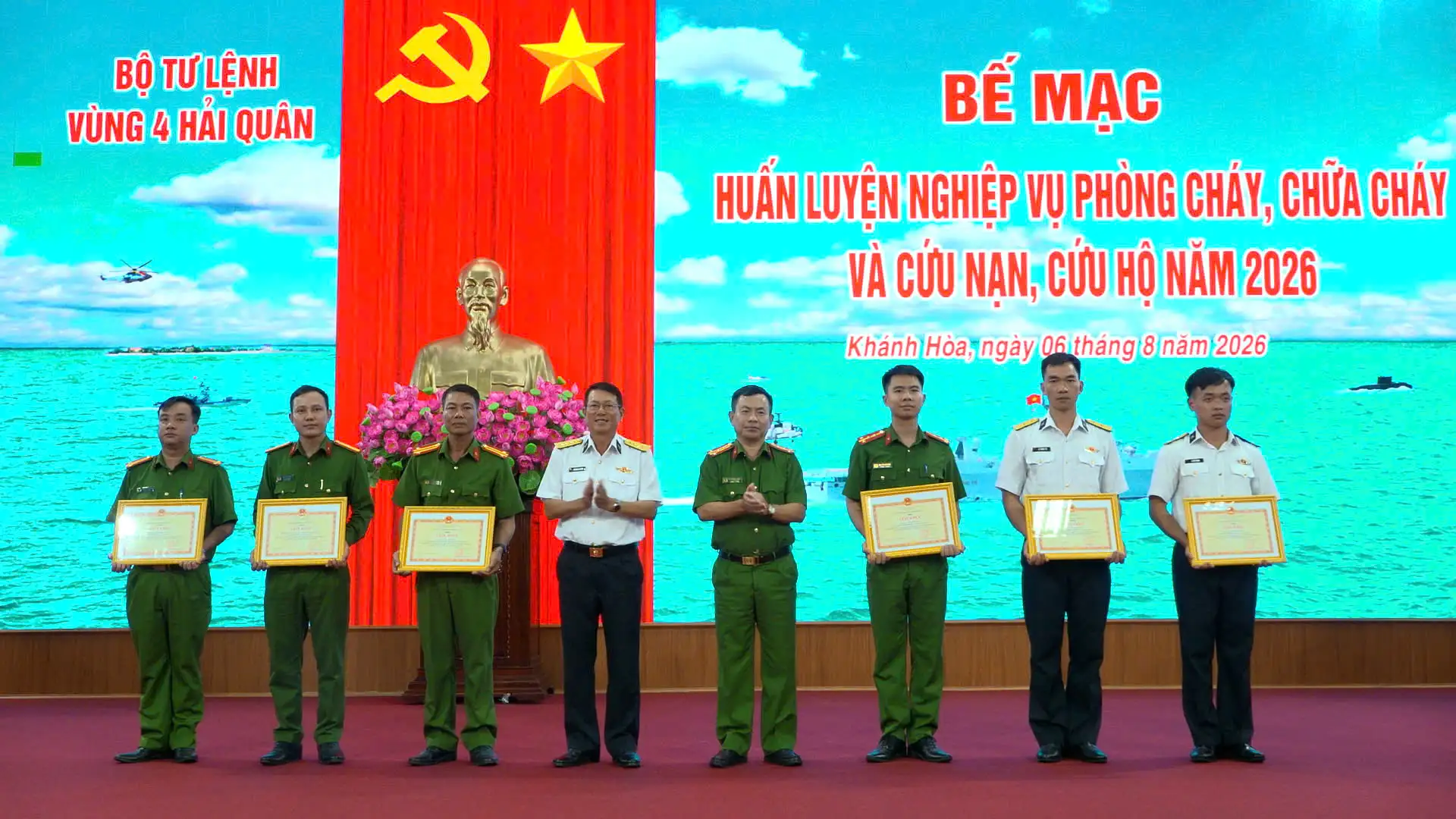 Vùng 4 Hải quân hoàn thành huấn luyện nghiệp vụ pccc và cnch năm 2026 2 Vùng 4 Hải quân hoàn thành huấn luyện nghiệp vụ pccc và cnch năm 2026