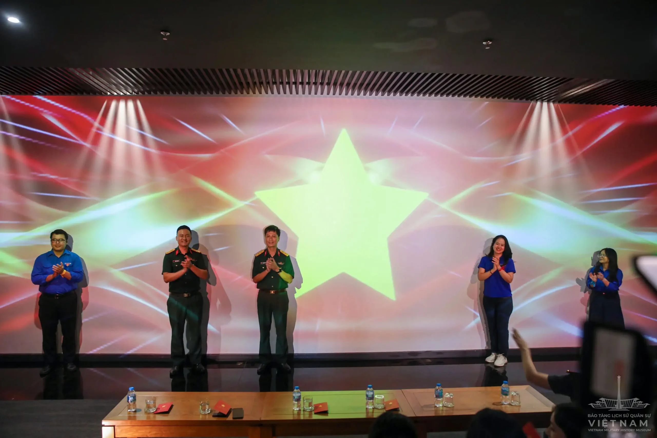 Lan toả, nhân rộng niềm tự hào dân tộc với “Hành trình theo Ánh sao vàng”