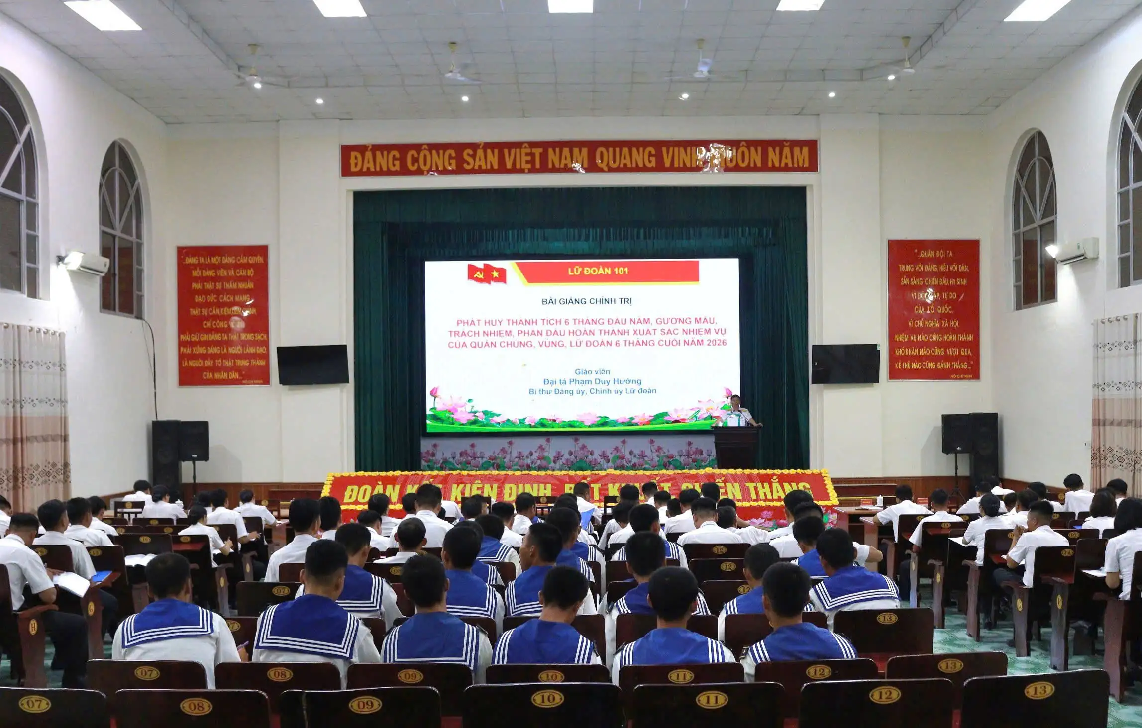 Lữ đoàn 101 quán triệt, giáo dục nhiệm vụ 6 tháng cuối năm 2026 1 Lữ đoàn 101 quán triệt, giáo dục nhiệm vụ 6 tháng cuối năm 2026