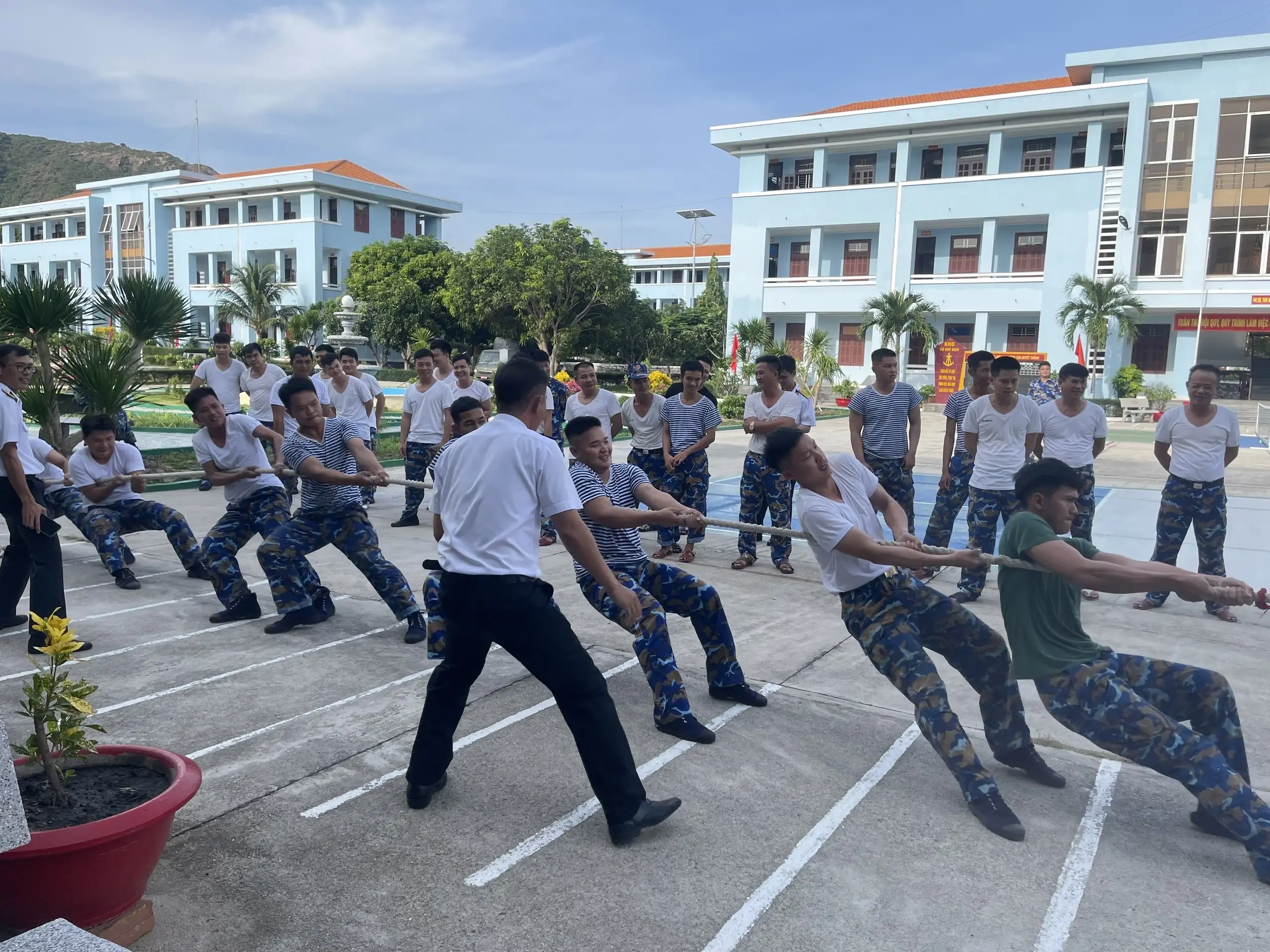 Trung tâm Bảo đảm Kỹ thuật 719 tổ chức nhiều hoạt động chào mừng Quốc khánh 2-9