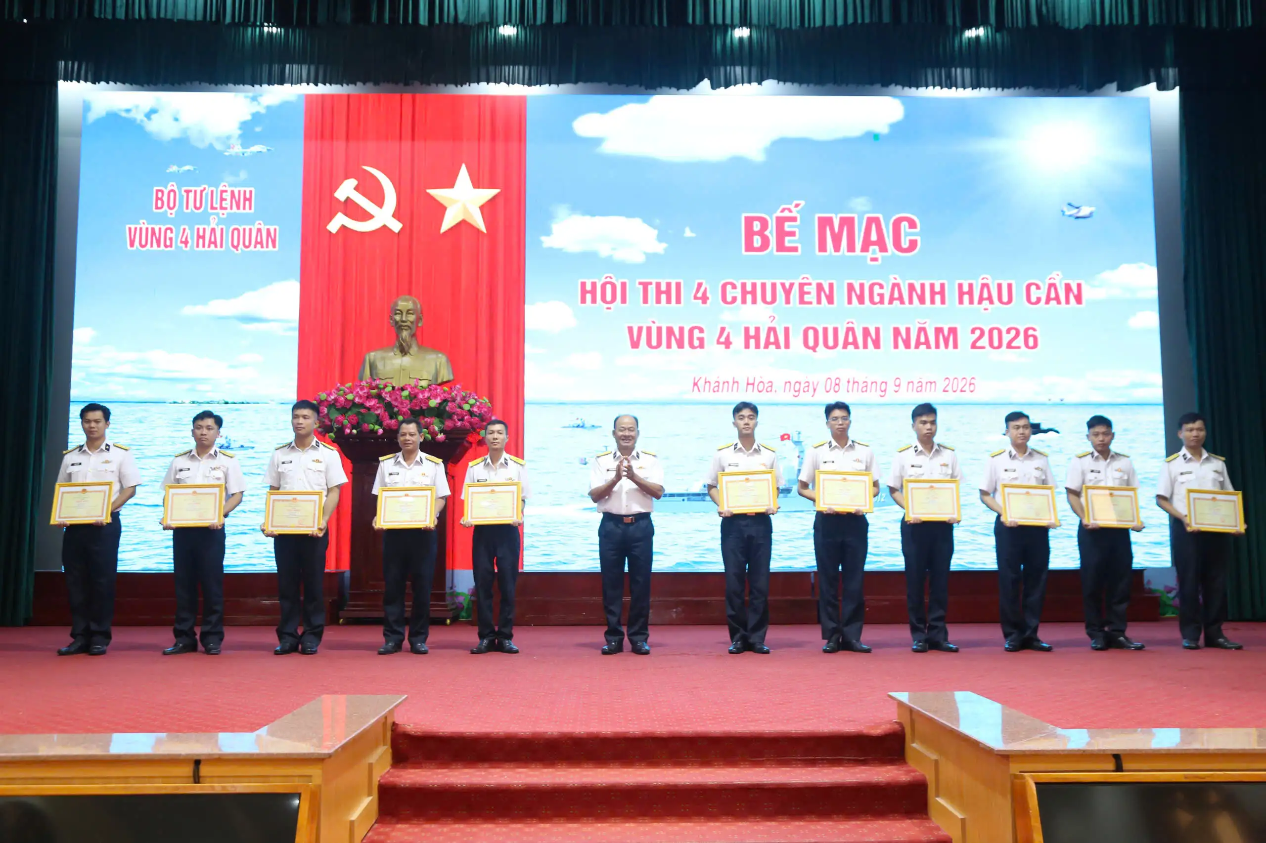 Vùng 4 Hải quân bế mạc Hội thi 4 chuyên ngành hậu cần năm 2026