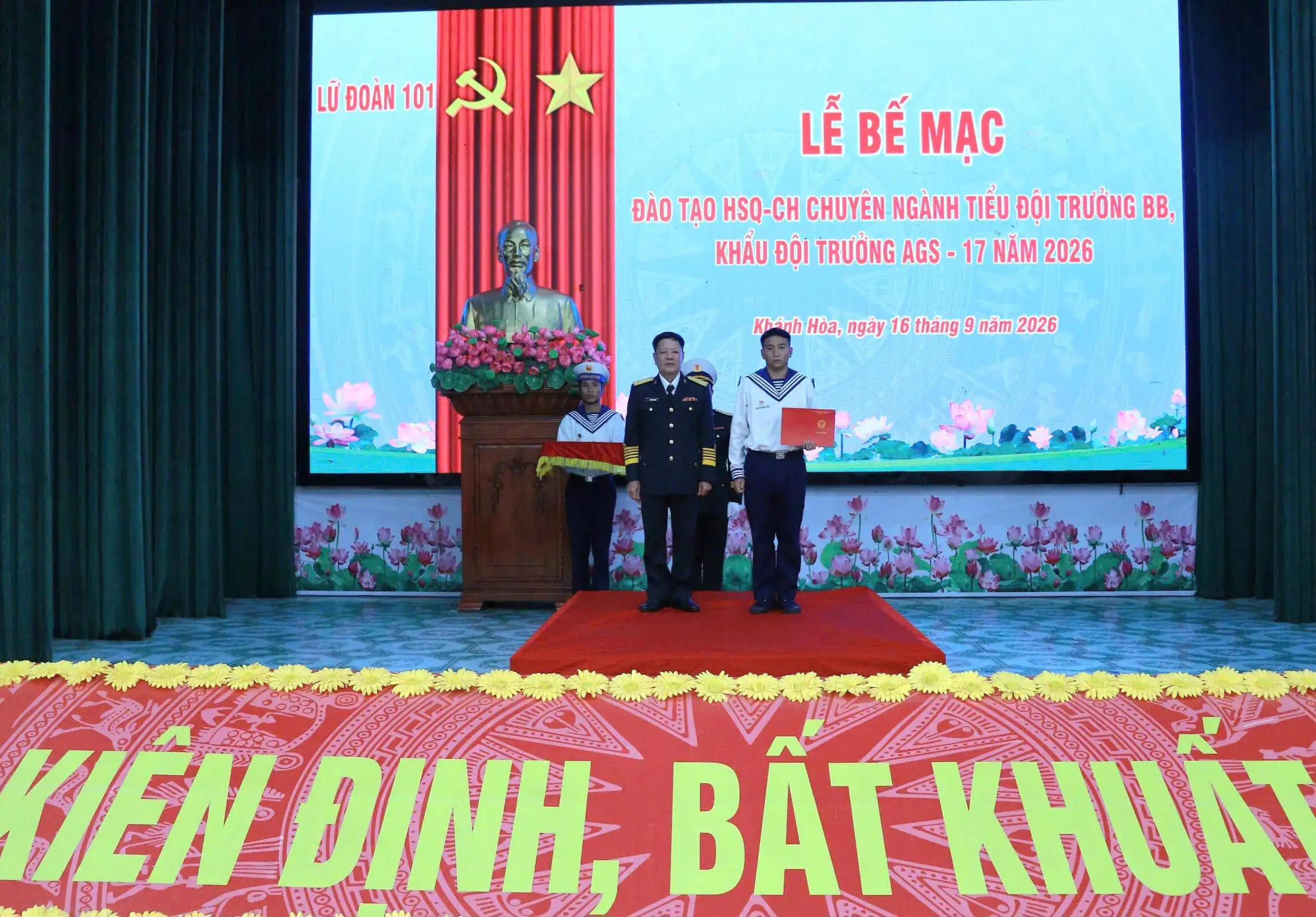 Lữ đoàn 101 bế mạc đào tạo Hạ sĩ quan chỉ huy khóa 49 năm 2026