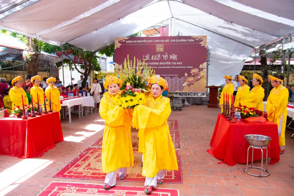 Tưởng nhớ người góp công dựng làng, giữ gìn truyền thống qua nhiều thế hệ