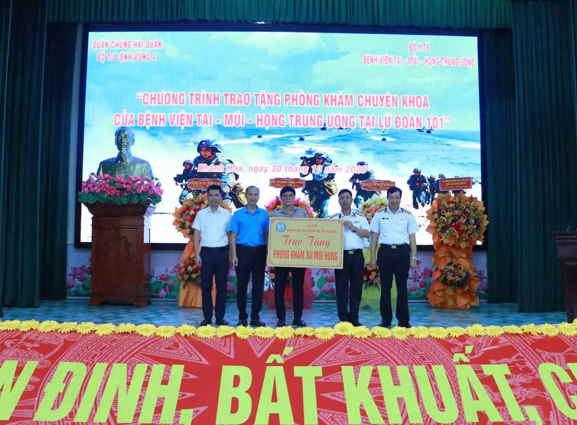 Nâng cao chất lượng chăm sóc sức khỏe bộ đội và nhân dân tại Bệnh xá Lữ đoàn 101 1 Nâng cao chất lượng chăm sóc sức khỏe bộ đội và nhân dân tại Bệnh xá Lữ đoàn 101