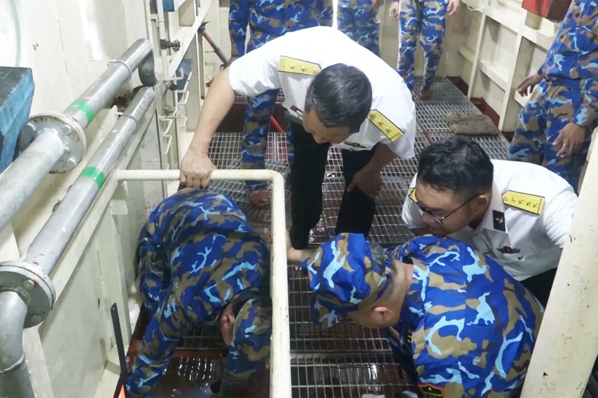Lữ đoàn 162 tổ chức thành công Hội thao đấu tranh bảo vệ sức sống tàu năm 2026 5 Lữ đoàn 162 tổ chức thành công Hội thao đấu tranh bảo vệ sức sống tàu năm 2026