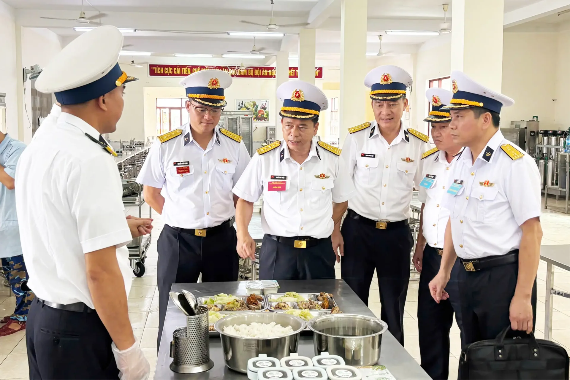 Lữ đoàn 162 được đánh giá cao tại Hội thi 4 chuyên ngành hậu cần Quân chủng Hải quân năm 2026 5 Lữ đoàn 162 được đánh giá cao tại Hội thi 4 chuyên ngành hậu cần Quân chủng Hải quân năm 2026