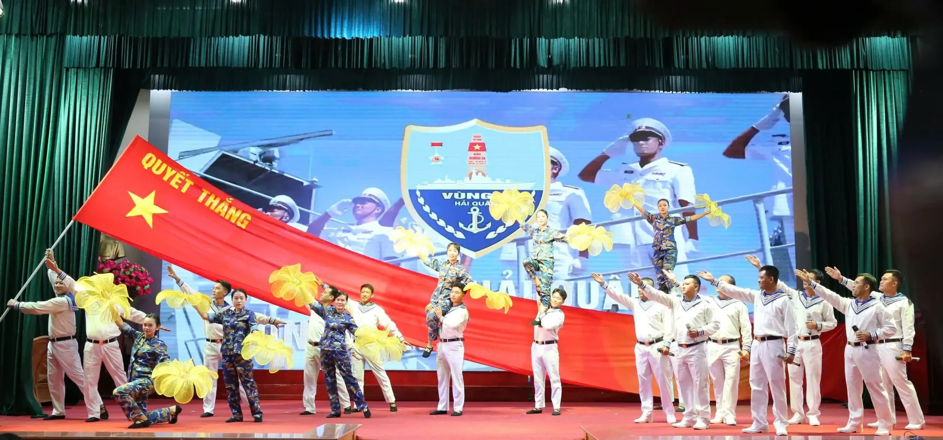 Vùng 4 Hải quân tọa đàm kỷ niệm 80 năm Ngày Chủ tịch Hồ Chí Minh đến vịnh Cam Ranh 3 Vùng 4 Hải quân tọa đàm kỷ niệm 80 năm Ngày Chủ tịch Hồ Chí Minh đến vịnh Cam Ranh