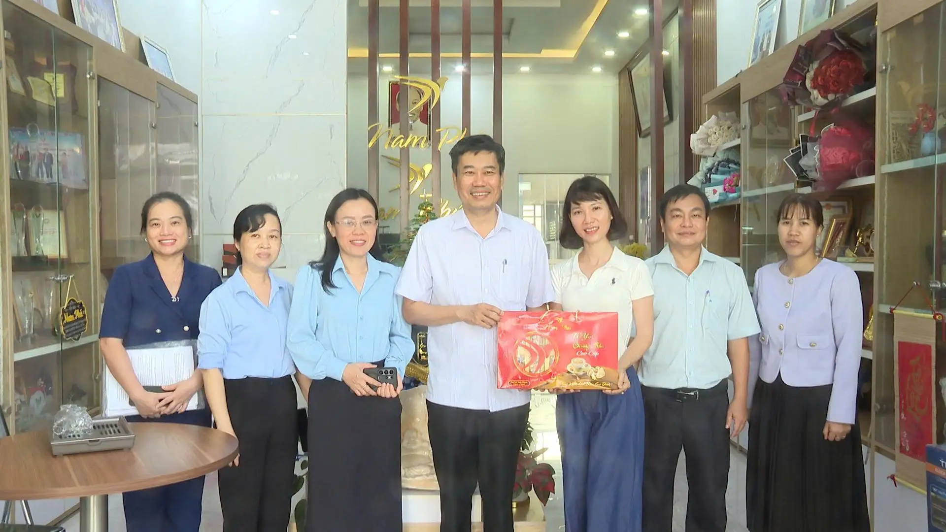 Đồng Nai: Đồng chí Viên Hồng Tiến,Thành ủy viên, Bí thư Đảng ủy phường Chơn Thành, khảo sát thực tế các doanh nghiệp, chủ thể có mô hình sản phẩm OCOP tiêu biểu 3 Đồng Nai: Đồng chí Viên Hồng Tiến,Thành ủy viên, Bí thư Đảng ủy phường Chơn Thành, khảo sát thực tế các doanh nghiệp, chủ thể có mô hình sản phẩm OCOP tiêu biểu