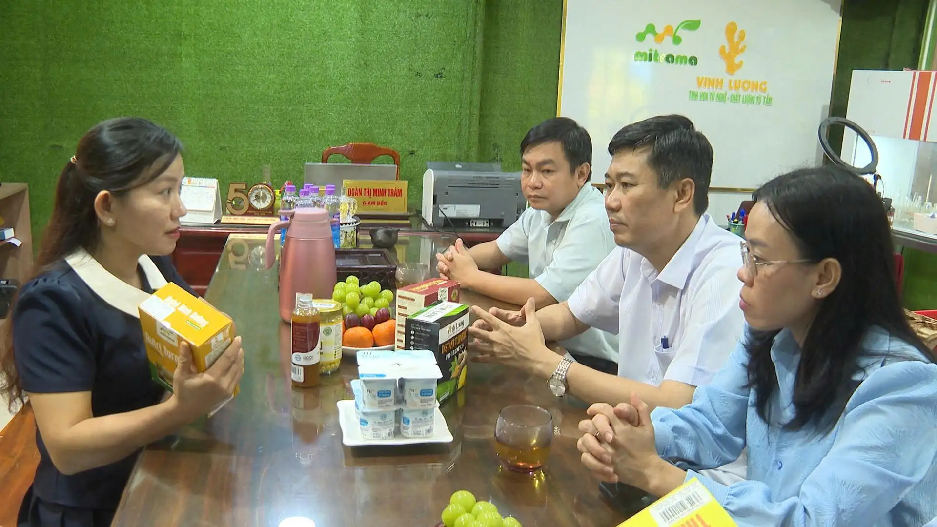 Đồng Nai: Đồng chí Viên Hồng Tiến,Thành ủy viên, Bí thư Đảng ủy phường Chơn Thành, khảo sát thực tế các doanh nghiệp, chủ thể có mô hình sản phẩm OCOP tiêu biểu 4 Đồng Nai: Đồng chí Viên Hồng Tiến,Thành ủy viên, Bí thư Đảng ủy phường Chơn Thành, khảo sát thực tế các doanh nghiệp, chủ thể có mô hình sản phẩm OCOP tiêu biểu